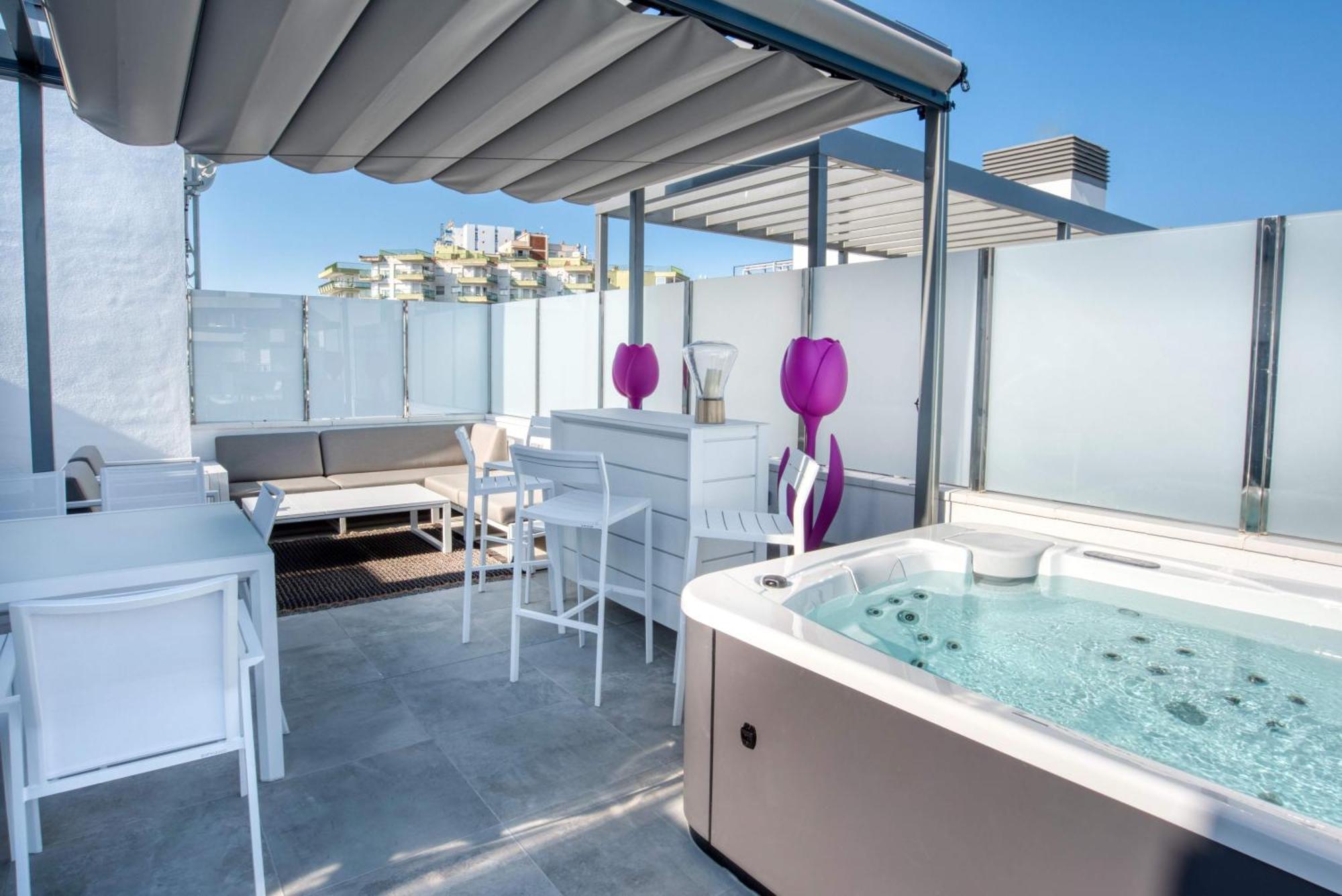 Penthouse On The First Line Apartment ปลาตจาดาโร ภายนอก รูปภาพ